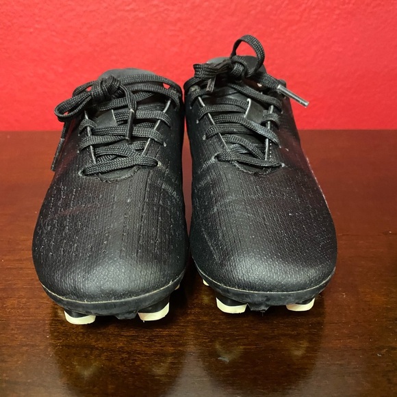 Puma Junior kids ultra play FG/AG black and white soccer cleats size 1 - Picture 7 of 9